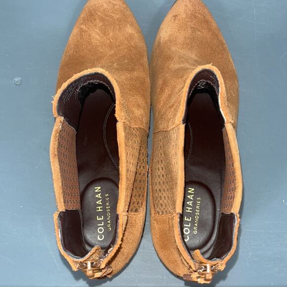 Cole Haan Brown Val Perforated Suede Ankle Boots in British Tan Suede. - Picture 9 of 12